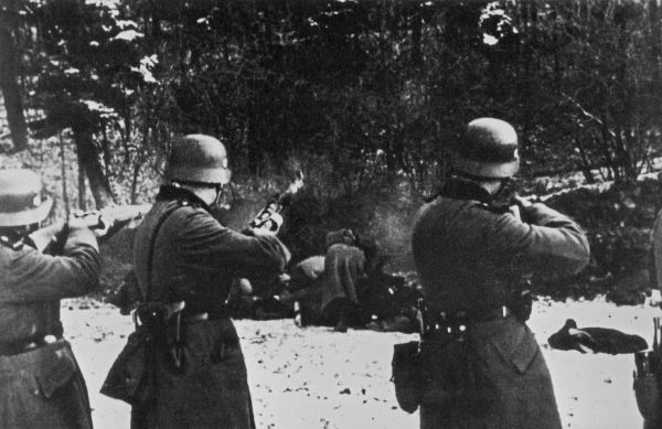 «Было указание о беспощадном ограблении страны»: ФСБ опубликовала показания нацистского генерал-фельдмаршала Шёрнера 6