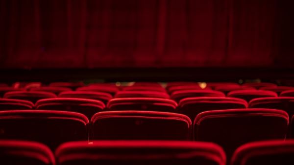Шесть зарубежных театров покажут свои спектакли в российских регионах в июне
